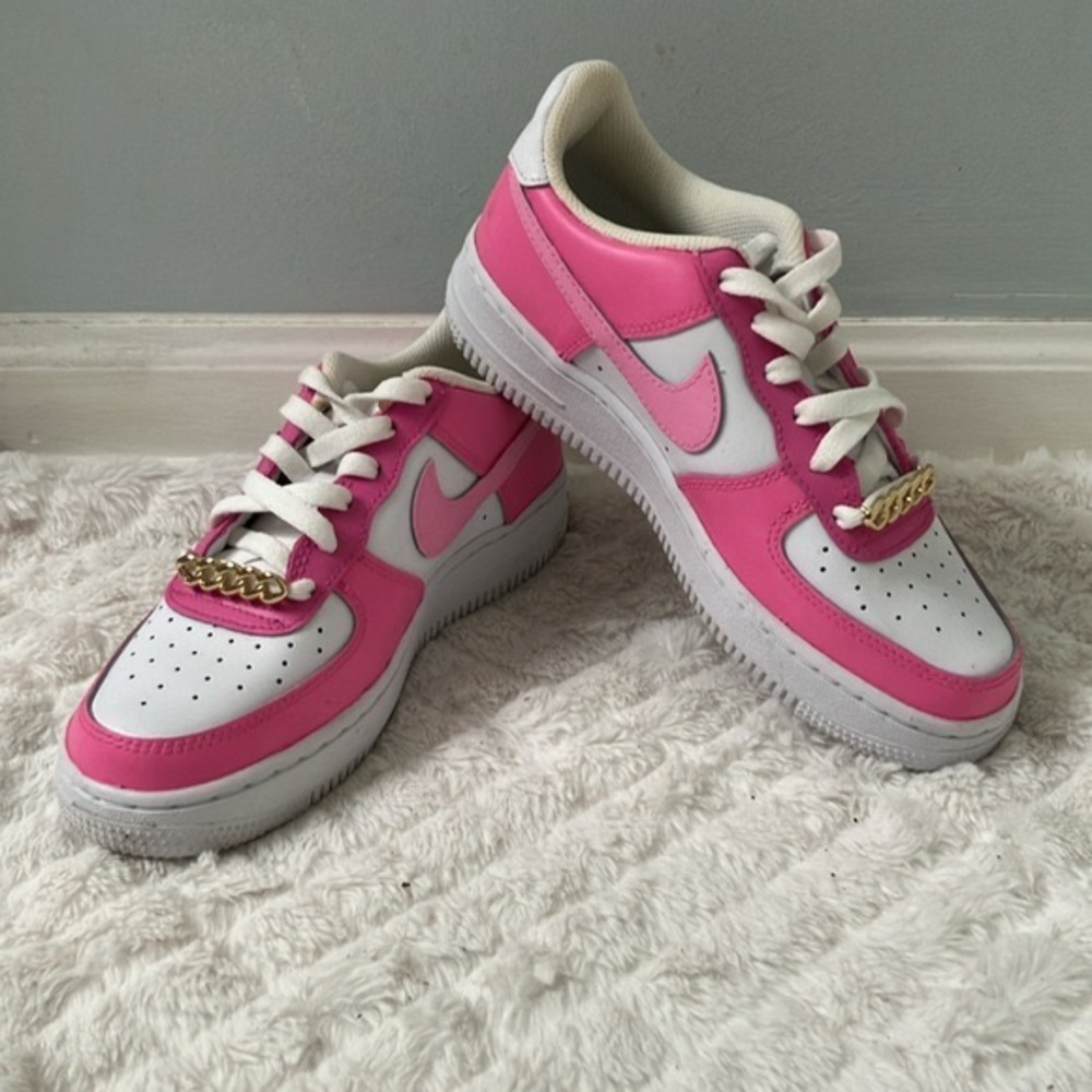Custom Nike Air Force One Sneakers Pink Gold Chain Size 4Y Women’s 6